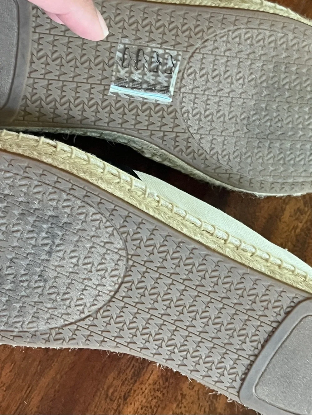 Michael Kors Size 8M White Espadrille Slip-On with Black Logo Band